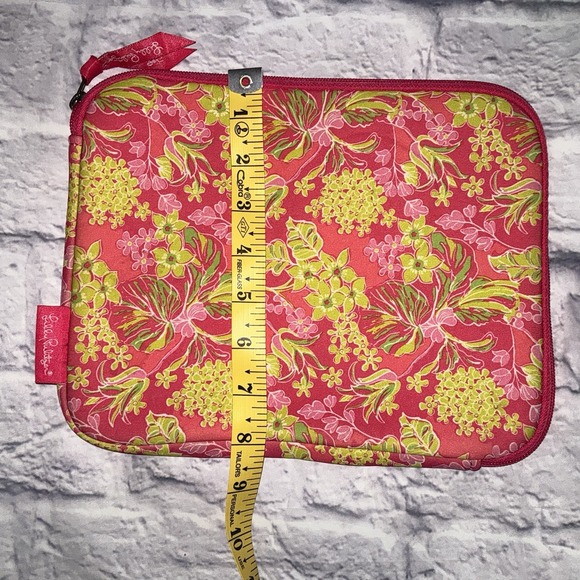 Lilly Pulitzer 8"x10" Tablet Neoprene Soft‎ Zip Top Case Pink & Lime Floral - Picture 3 of 4
